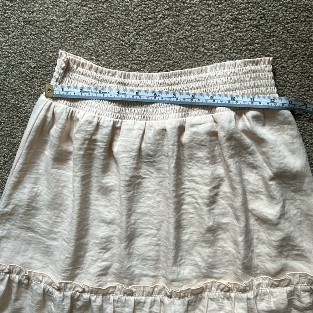 NWT Vince Camuto Smocked Waist Tiered Fully Lined Maxi Skirt - Picture 7 of 8